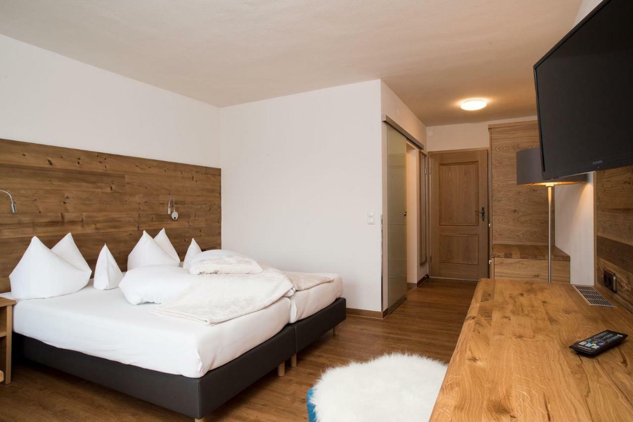Gaestehaus Wildbach Mittelberg Exterior photo